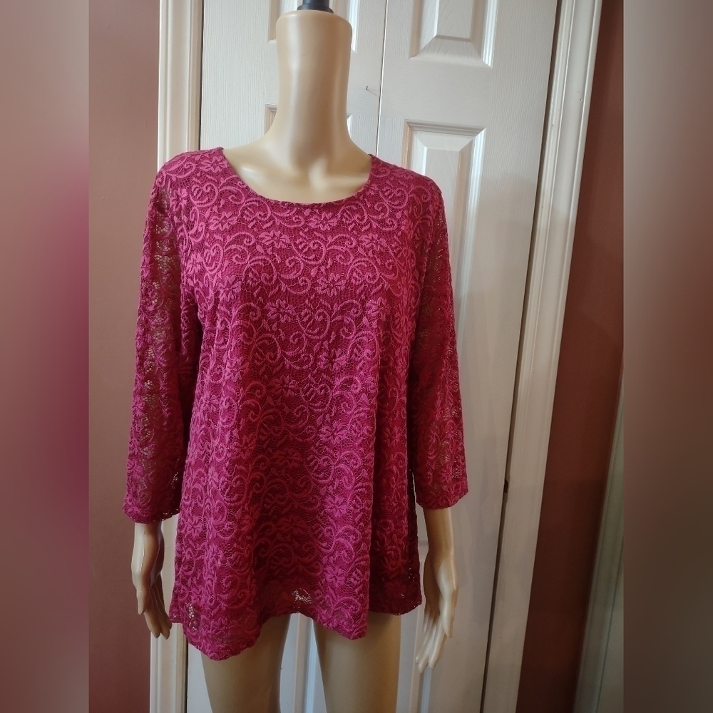 N Touch women's size small long sleeve double layered lace knit top blouse shirt